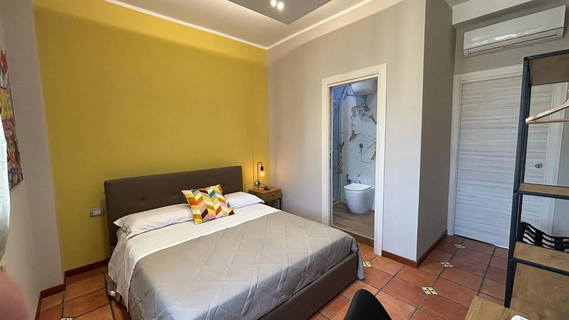 Caridei Rooms Naples 0*,