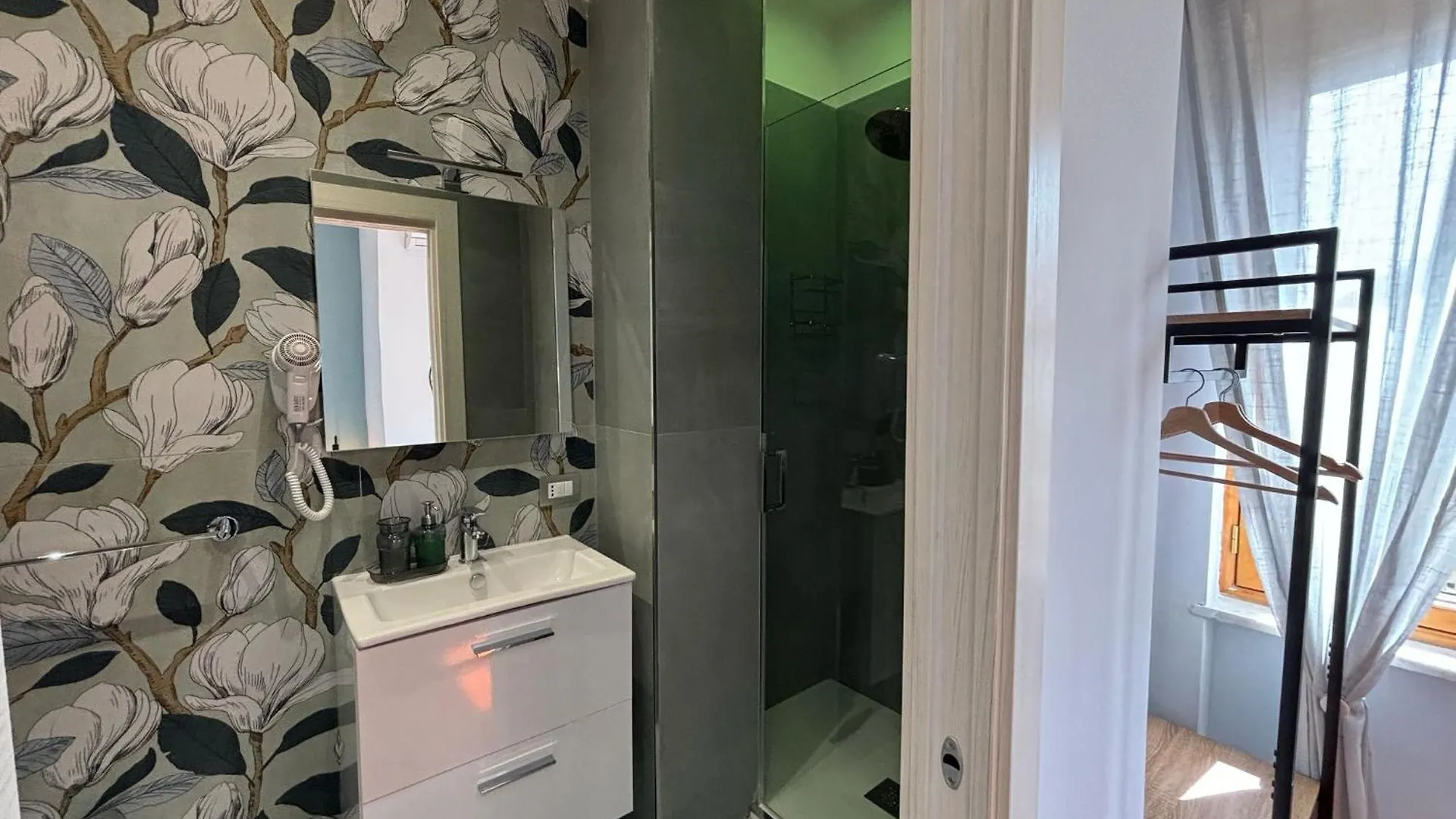 Caridei Rooms Naples Guest house