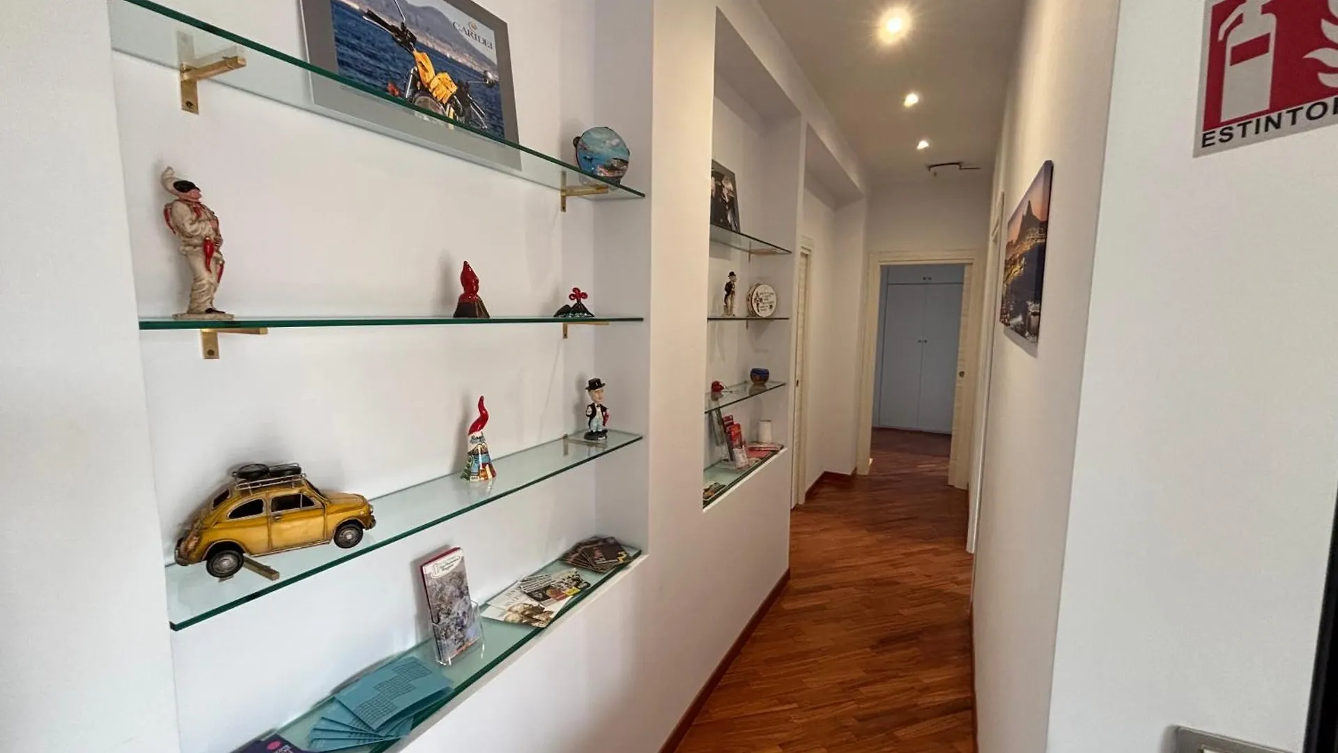 Guest house Caridei Rooms Naples